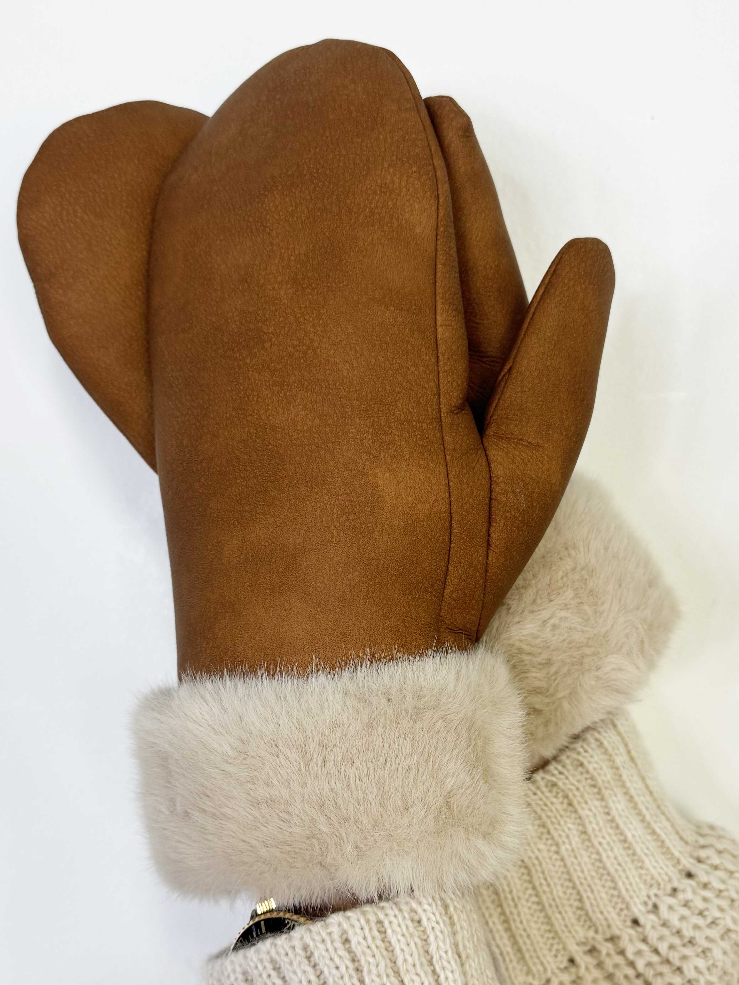 Kjellrun - Bløde luffer i ruskindslook med fake fur